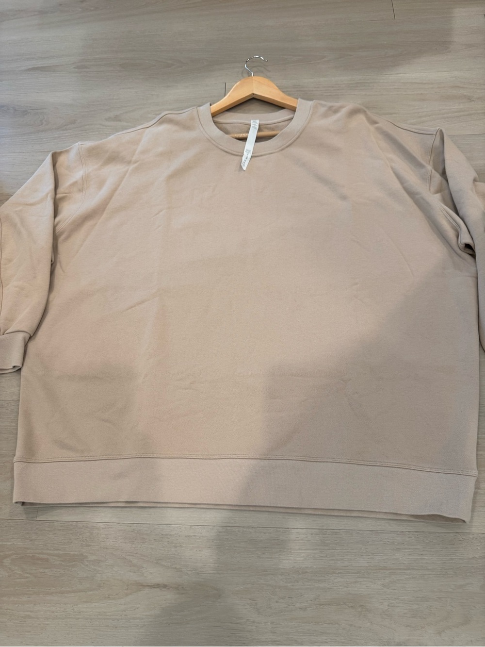 lululemon athletica Crewneck Sweatshirt - Light Tan- Womens 18 - Picture 5 of 8